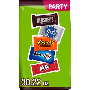 image:imageHERSHEYS Assorted Chocolate Flavored Candy Party Pack 3022 oz 196 Pounds3022 Ounce Pack of 8