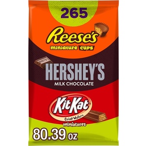 image:imageHersheys Assorted Chocolate Halloween Candy Bulk Variety Pack 8039 oz80 Ounce Pack of 1