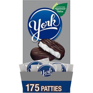 image:imageYORK Dark Chocolate Peppermint Patties Bulk Candy Box 84 oz 175 ctPeppermint